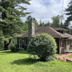 Lehigh-Riverfront-Lodge-Poconos-Vacation-Rental-Sideview